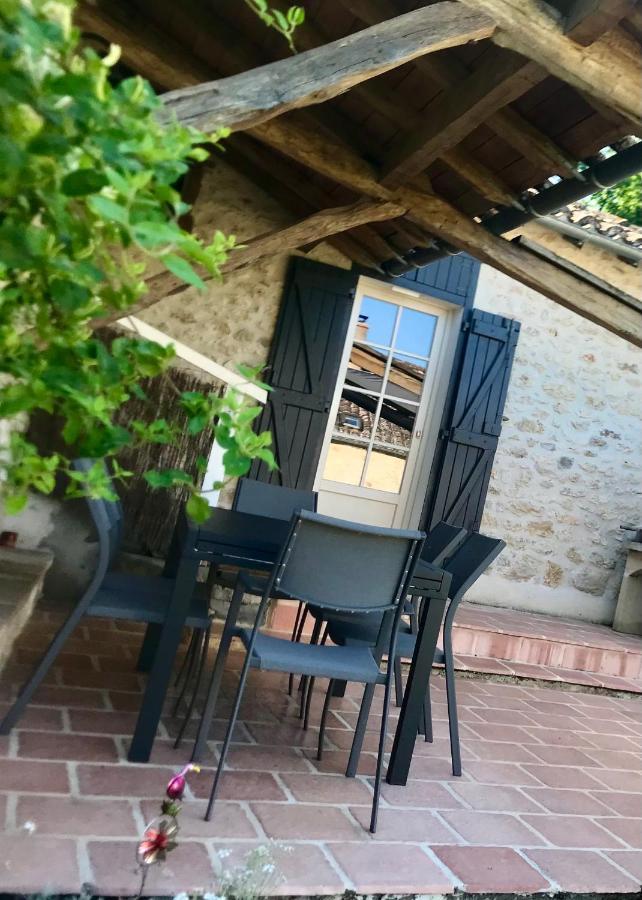 Gite De Charme Avec Piscine Montpezat-de-Quercy Екстериор снимка